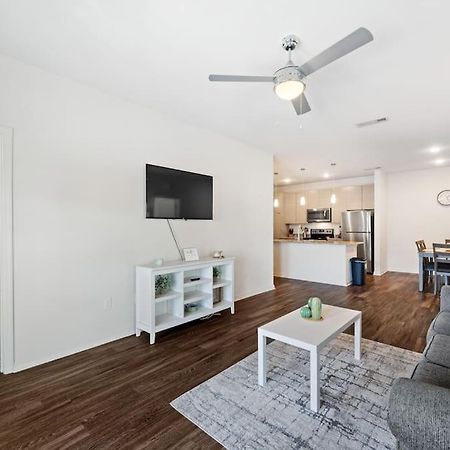 Lavish 2Br Apartment In Tampa Eksteriør billede