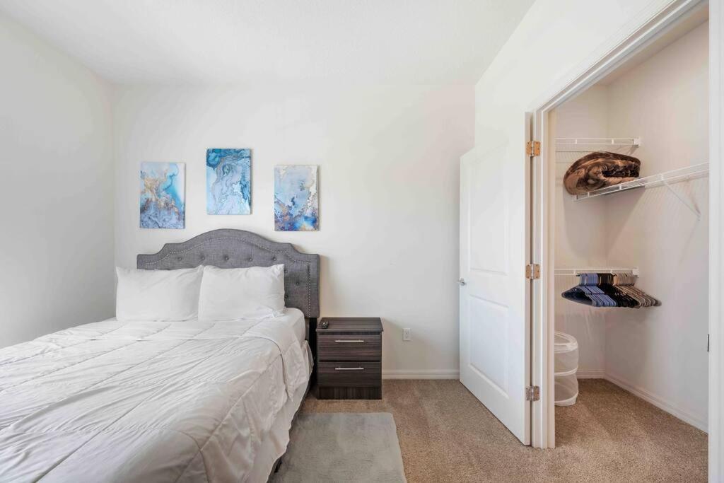 Lavish 2Br Apartment In Tampa Eksteriør billede